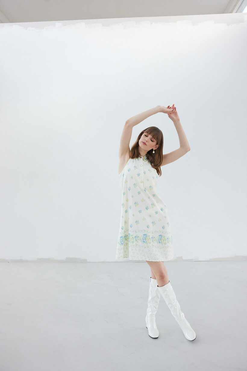 Vintage cream dress - Image 2