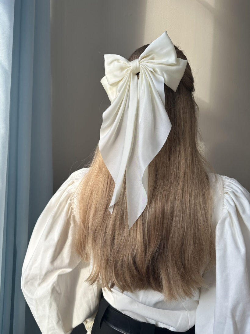 Big bow cream - Image 2