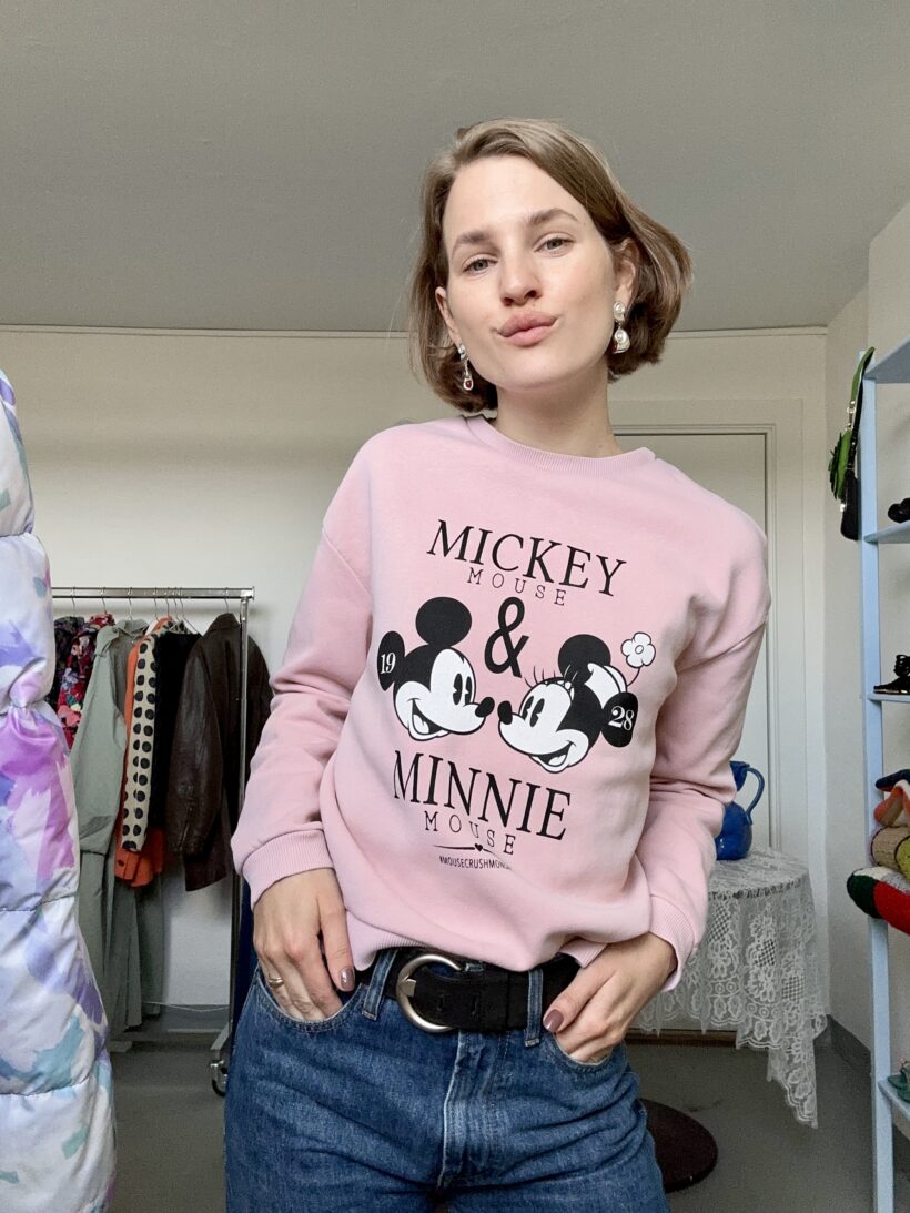 Disney sweatshirt - Image 2